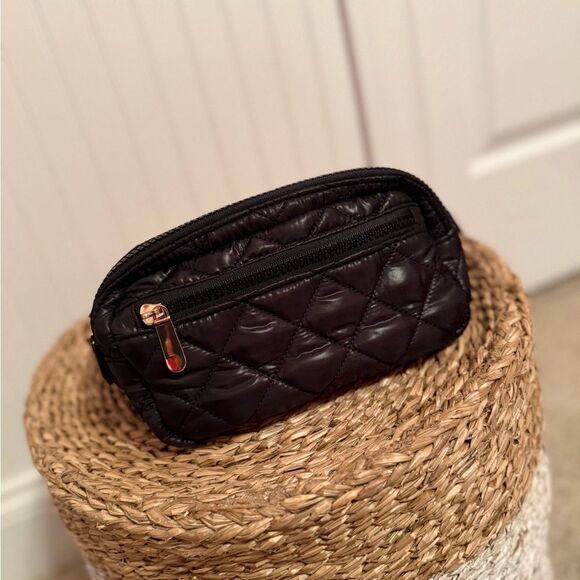 Jill Ally Quilted Black Women's Belt Bag - Excellent Condition - Picture 2 of 13
